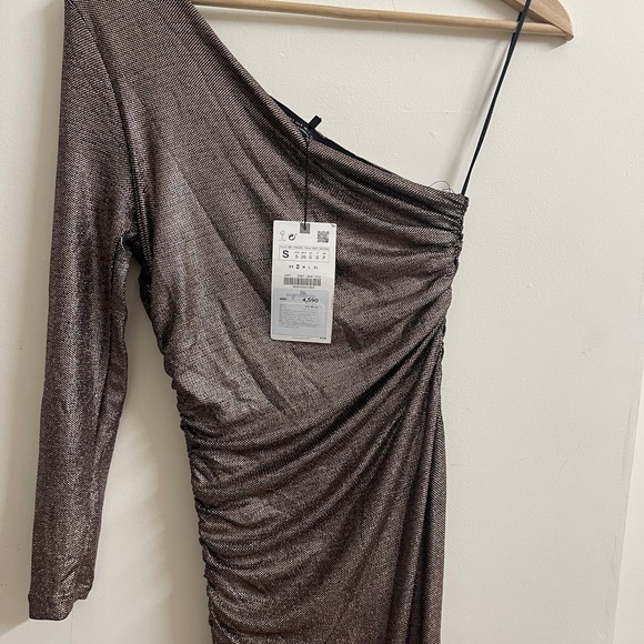 Zara metallic glitter off shoulder dress in size small - Picture 4 of 8